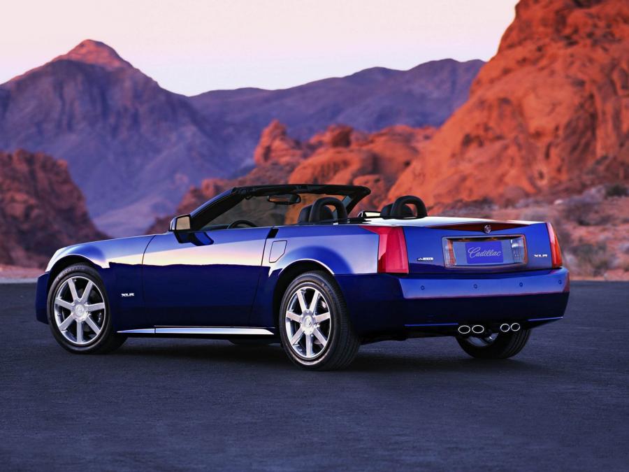  Cadillac XLR Roadster 2004 года  (фото 71 из 128)